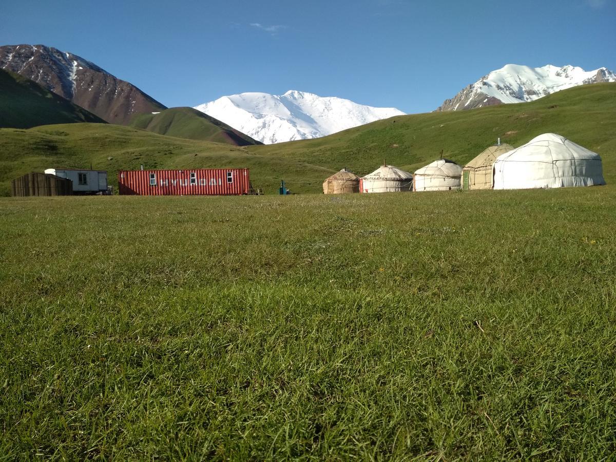 Guest House Pamir Nomad Kara-Kavak Buitenkant foto